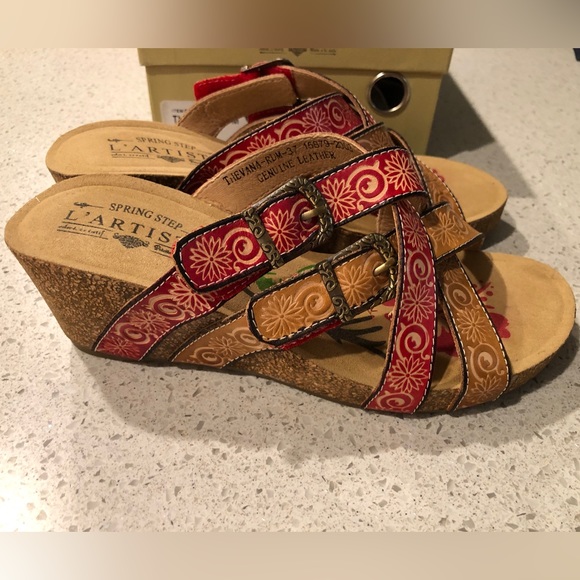 EUC L’Artiste by Spring Step Leather Wedges, Size 37 (6.5-7) - Picture 3 of 8